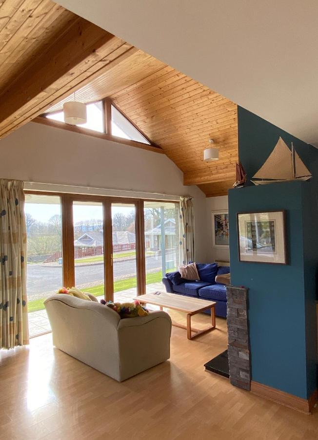 4 The Mews Villa Athlone Bagian luar foto